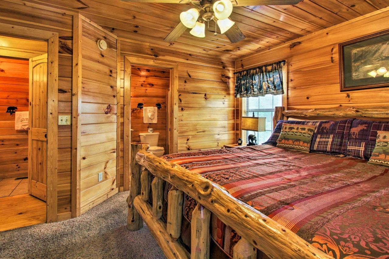Expansive Gatlinburg Cabin Hot Tub, Deck And Grill! Exterior photo